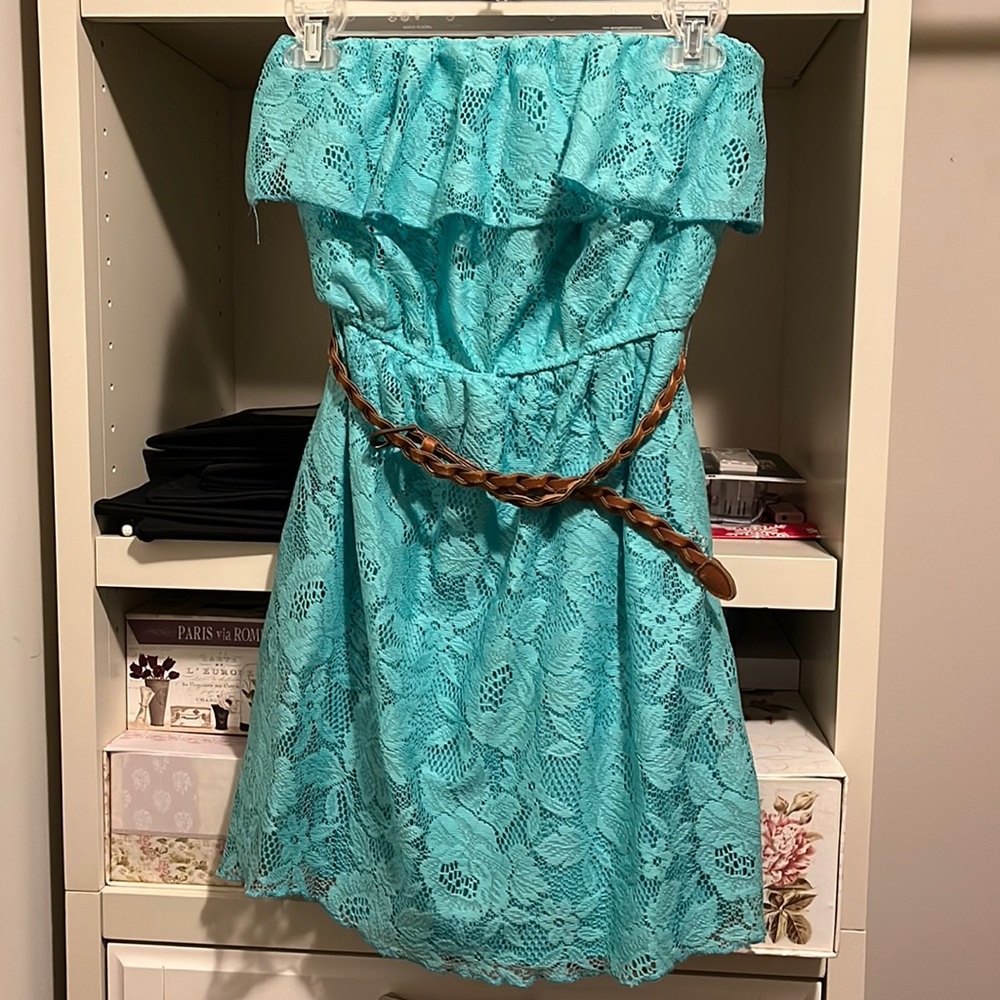 Cute little dress. Looks amazing with cowboy boots.
